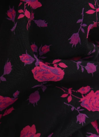 Чорна сукня демісезон Bershka