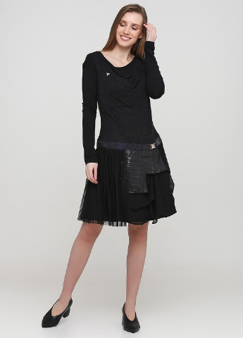 Черное кэжуал платье La Mode Est Avous однотонное