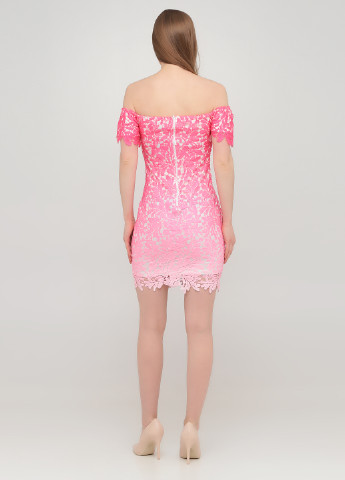 Кислотно-розовое коктейльное платье однотонное Quiz