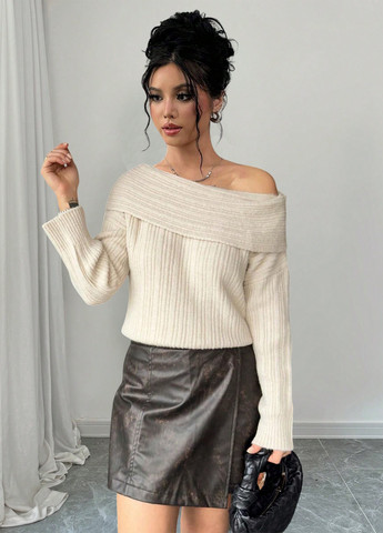 Молочный демисезонный свитер SHEIN