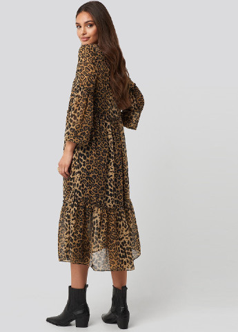 Светло-коричневое кэжуал платье клеш NA-KD леопардовый