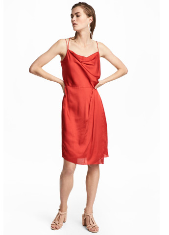 Красное кэжуал платье на запах H&M однотонное