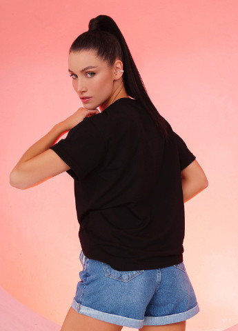 Чорна всесезон футболка жіноча з коротким рукавом ISSA PLUS WN20-278