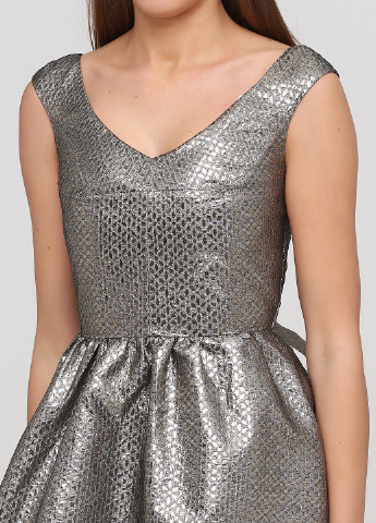 Серебряное коктейльное платье клеш Naf Naf с абстрактным узором