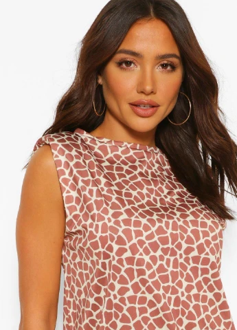 Комбинированное кэжуал платье Boohoo однотонное
