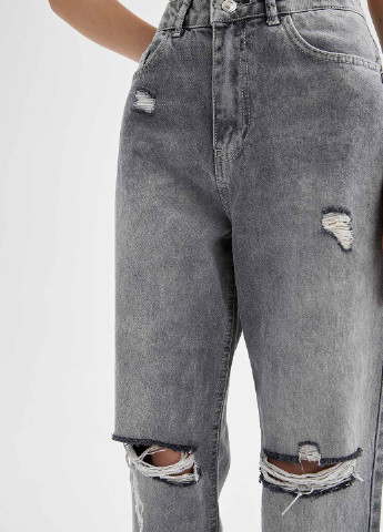 Серые демисезонные зауженные, укороченные брюки DeFacto