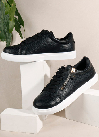 Чорні кросівки SHEIN