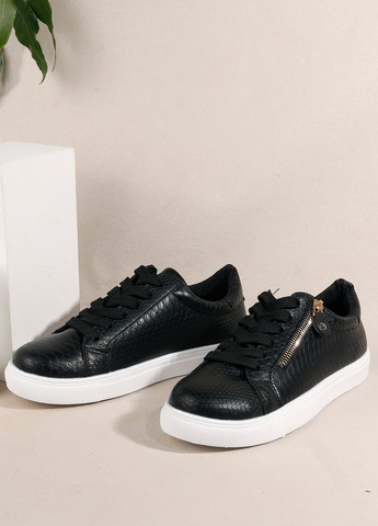 Чорні кросівки SHEIN