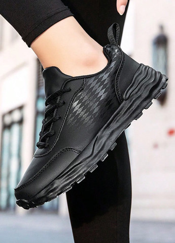 Чорні Осінні кросівки SHEIN