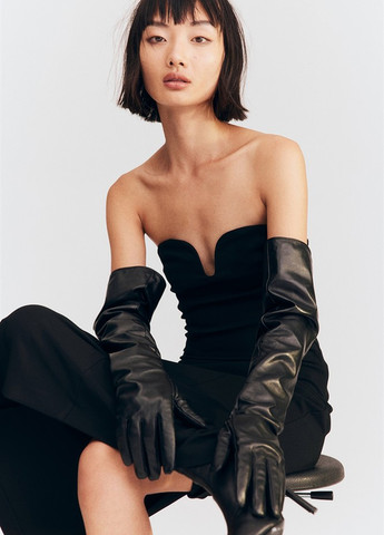 Черное вечернее платье бандо H&M однотонное