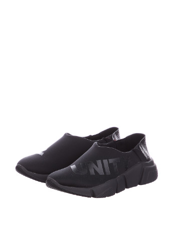Черные демисезонные кроссовки Bellucci