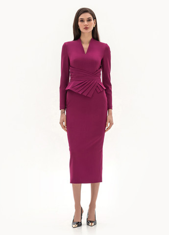 Фуксиновое (цвета Фуксия) деловое, кэжуал платье силуэтная BGL однотонное
