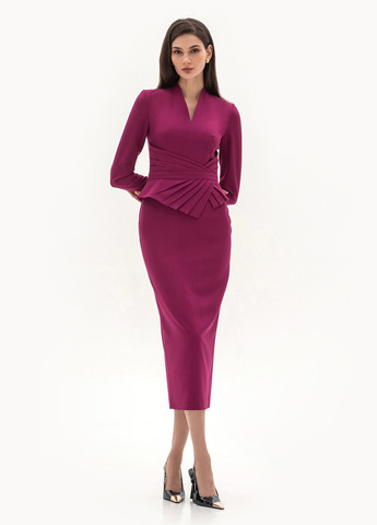 Фуксиновое (цвета Фуксия) деловое, кэжуал платье силуэтная BGL однотонное