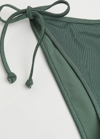 Оливковые (хаки) купальные трусики однотонные H&M