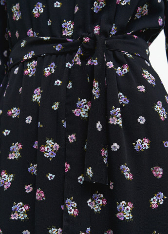 Черное кэжуал платье миди с оборкой и длинным рукавом KASTA design с цветочным принтом