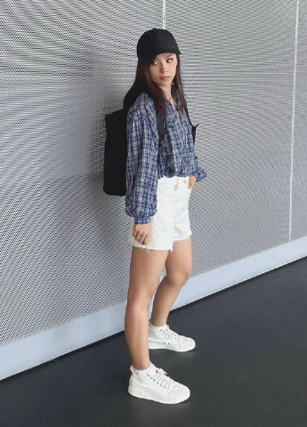 Шорты Uniqlo (306739030)