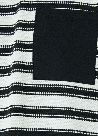 Чорно-біла футболка KOTON