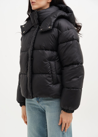 Черная демисезонная куртка EQUILIBRI