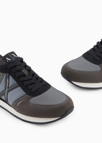 Цветные демисезонные кроссовки Armani Exchange