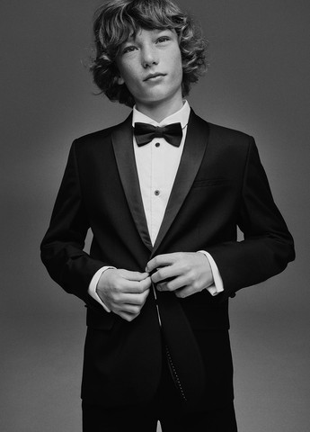 Черный демисезонный костюм (пиджак, брюки) H&M