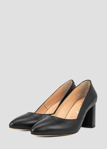 Черные женские классические туфли на среднем каблуке - фото