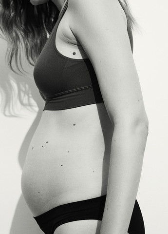Тёмно-серый бюстгальтер для беременных и кормящих H&M без косточек полиамид