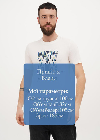 Молочная футболка Mustang