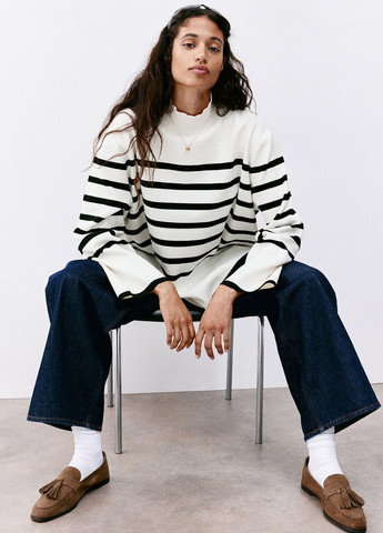 Белый зимний свитер джемпер H&M