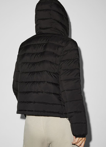 Черная демисезонная куртка C&A