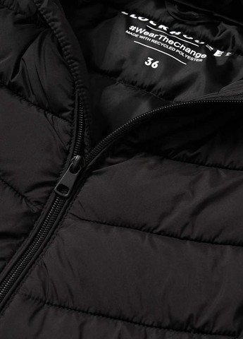 Черная демисезонная куртка C&A