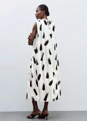 Молочна кежуал сукня а-силует SHEIN з абстрактним візерунком