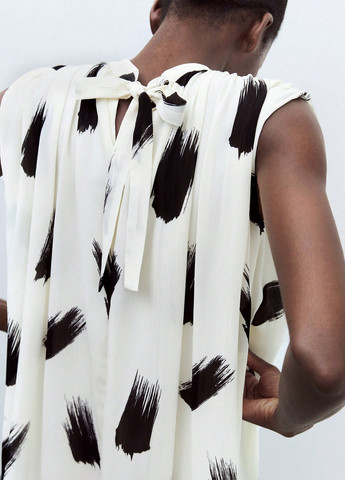 Молочна кежуал сукня а-силует SHEIN з абстрактним візерунком