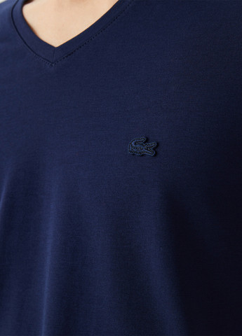 Темно-синяя футболка Lacoste