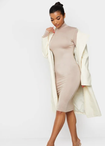 Бежева повсякденний платье PrettyLittleThing однотонна