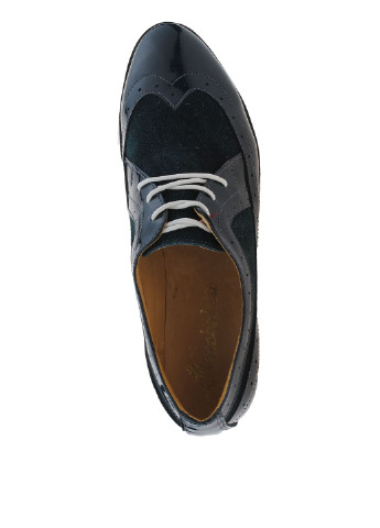 Туфли Arcoboletto на низком каблуке с перфорацией, с белой подошвой, лаковые