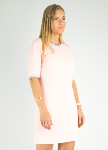 Светло-розовое кэжуал платье платье-футболка Dasti однотонное