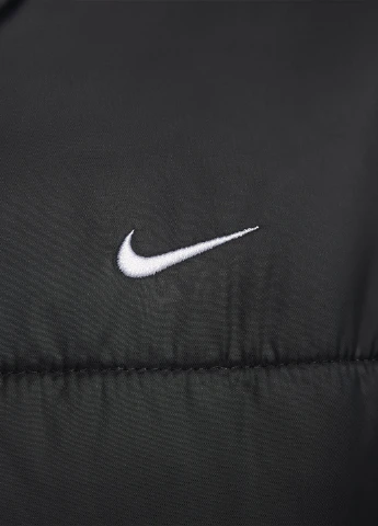 Чорна зимня куртка Nike W NSW TF SNFL NK CLSC PRKA