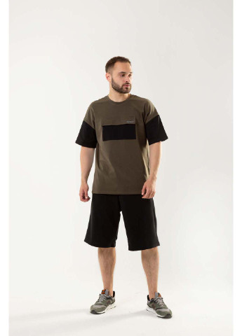 Комбинированный демисезонный комплект (футболка, шорты) Intruder