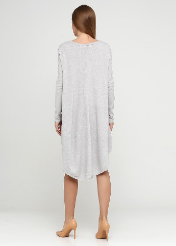 Светло-серое кэжуал платье оверсайз Louise Orop однотонное