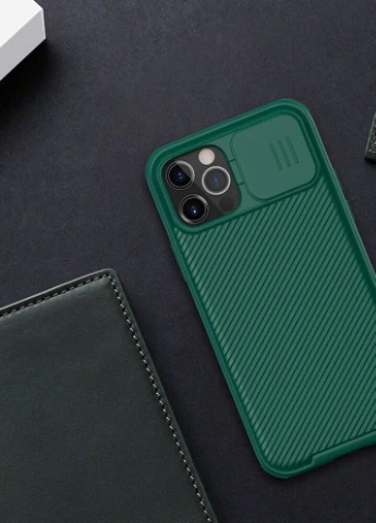 Карбоновая накладка Camshield (шторка на камеру) для Apple iPhone 12 Pro / 12 (6.1') Зеленый / Dark Green Nillkin (229727992)