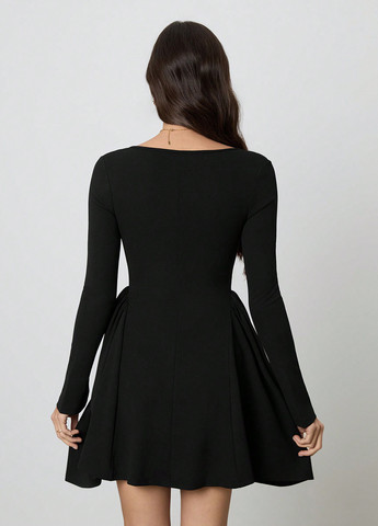 Черное кэжуал платье а-силуэт SHEIN однотонное