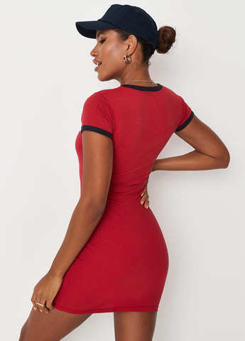 Красное кэжуал платье платье-футболка Missguided с надписью