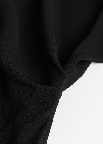 Чорна кежуал сукня а-силует H&M однотонна