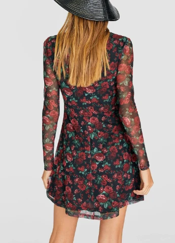 Черное платье демисезон Stradivarius