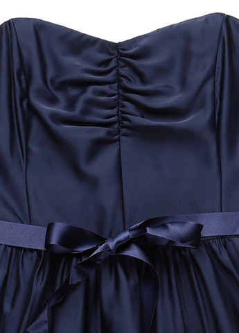 Темно-синя коктейльна сукня з відкритими плечима Swing однотонна