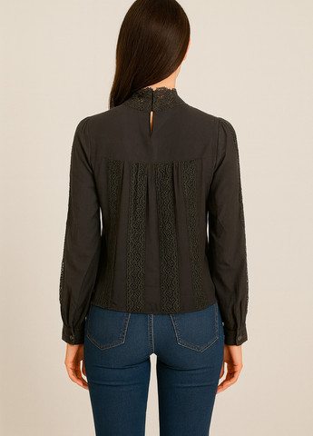 Чорна блуза Sassofono