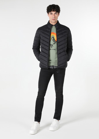 Чорна демісезонна куртка Colin's