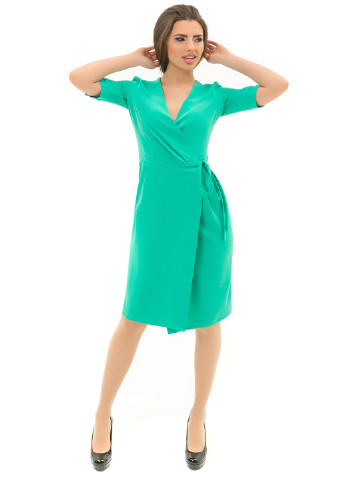 Зеленое кэжуал платье на запах Azuri однотонное