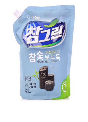 Средство для мытья посуды Древесный уголь, 1,2 л LION KOREA (124712351)