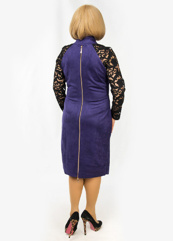 Фиолетовое деловое платье футляр LibeAmore однотонное
